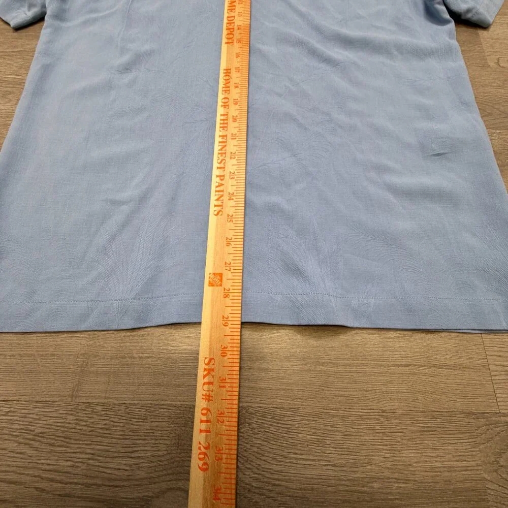 Tommy Bahama 100% Silk Shirt Mens‎ Sz M Light Blue Aloha Shadow Print